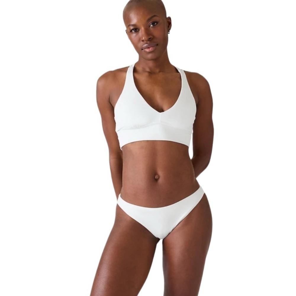 Athleta Smooth and sleek white Longline powerful stretch Plunge Bikini Top NEW